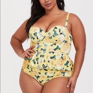 NWT! Torrid Midkini Yellow Floral Swim Top